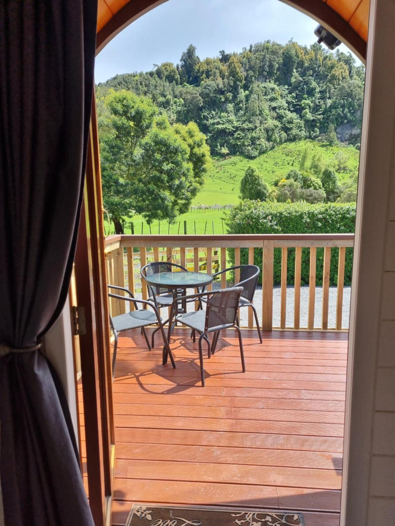 Flat Hills Tourist Park Hotell Ruahine Rum bild